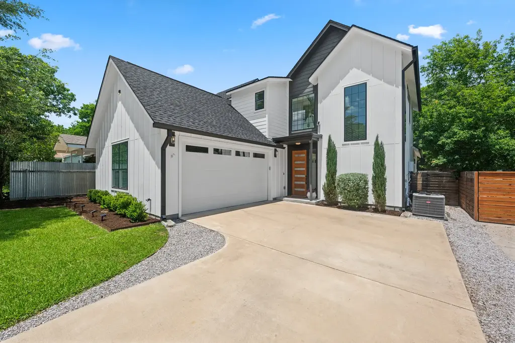 306 Nelray Boulevard, Austin