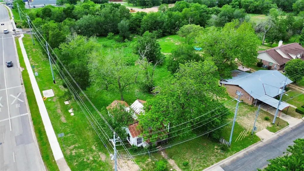 502 Martin Luther King Jr Drive, Bastrop