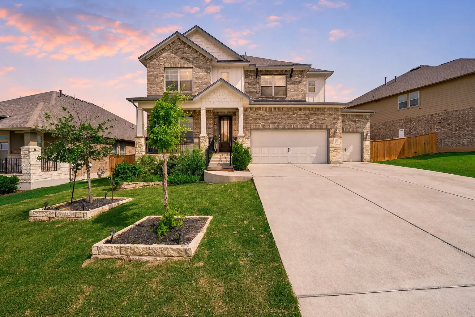 Photo of Listing #1813052