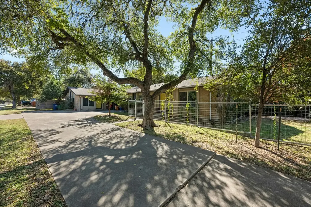 3713 Menchaca Road A, Austin