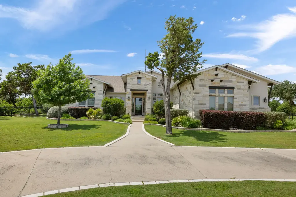 2120 High Lonesome Drive, Leander
