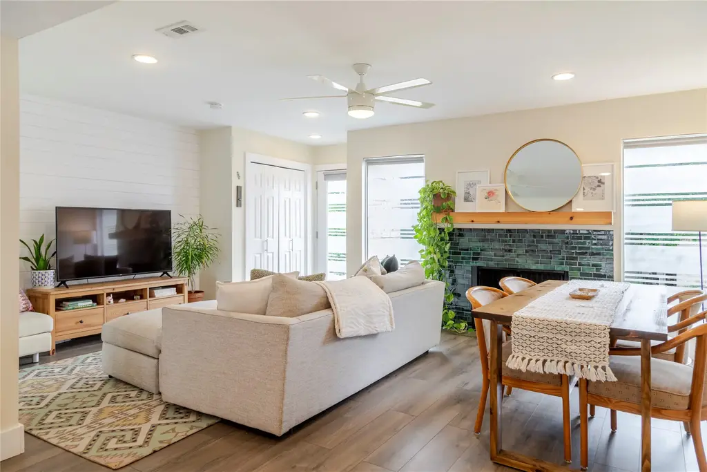 6410 Chimney Creek Circle B, Austin