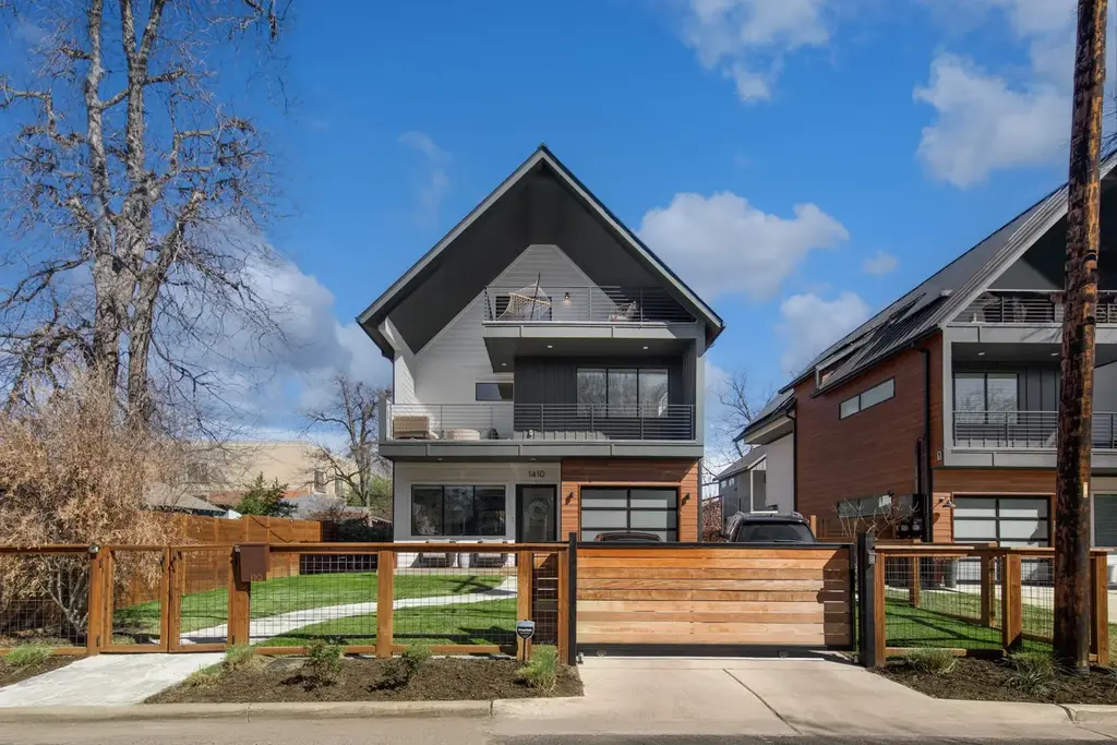 1410 E 3rd Street A, Austin