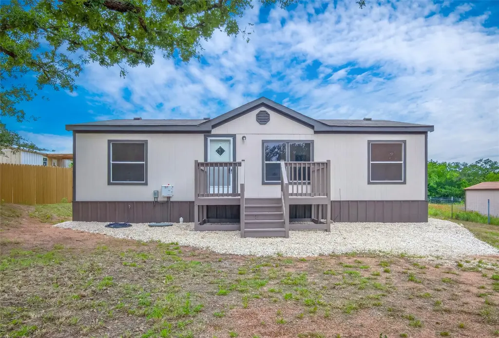 2846 Indian Trail, Kingsland