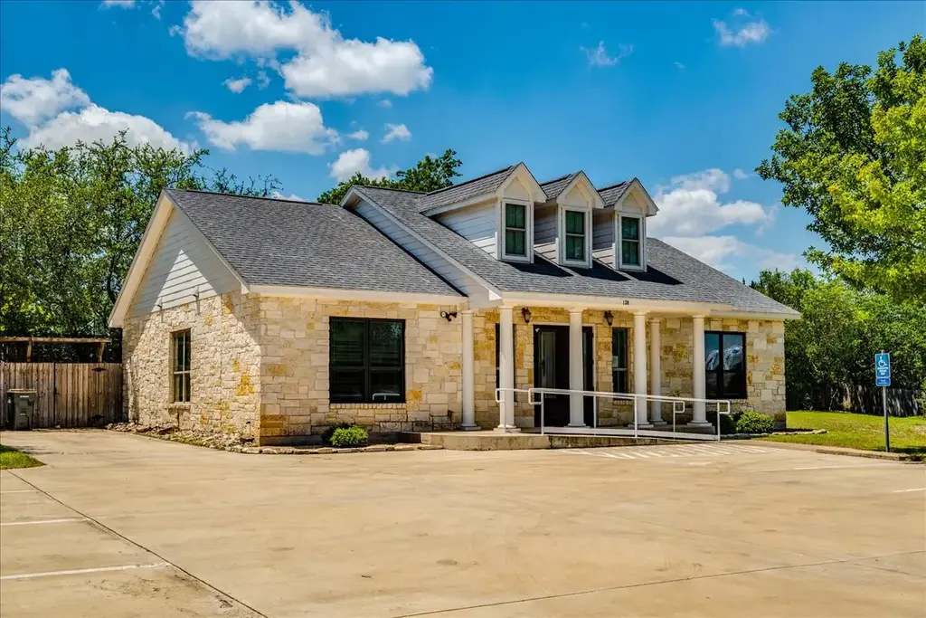 130 Hall Professional Center, Kyle