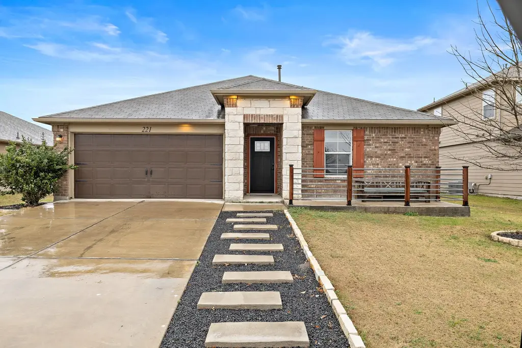 221 Camellia Drive, Hutto