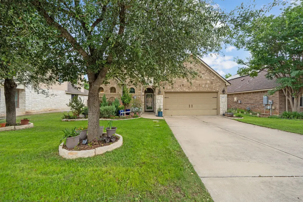 2003 Tall Chief, Leander