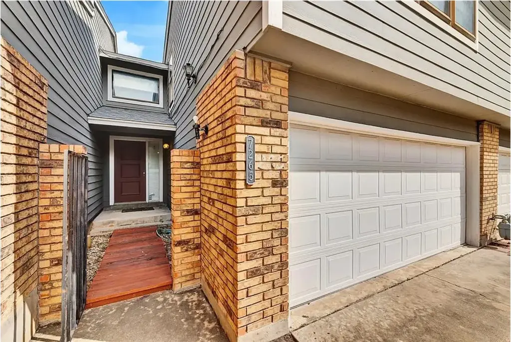 7265 S Coronado Circle 131, Austin