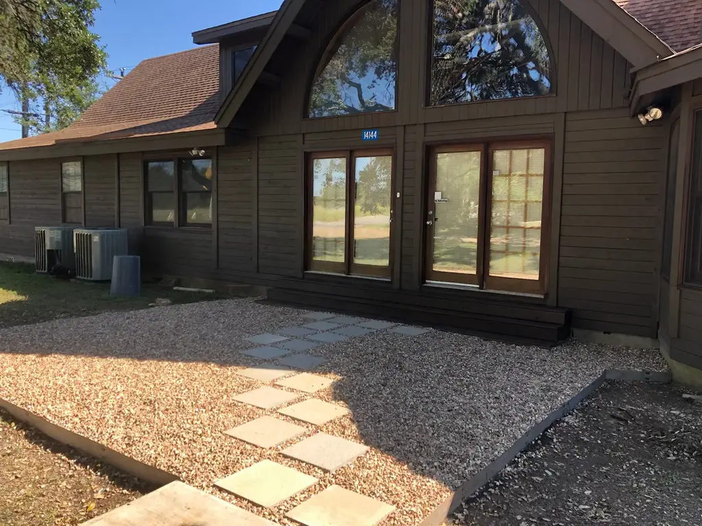 4225 E Highway 290, Dripping Springs
