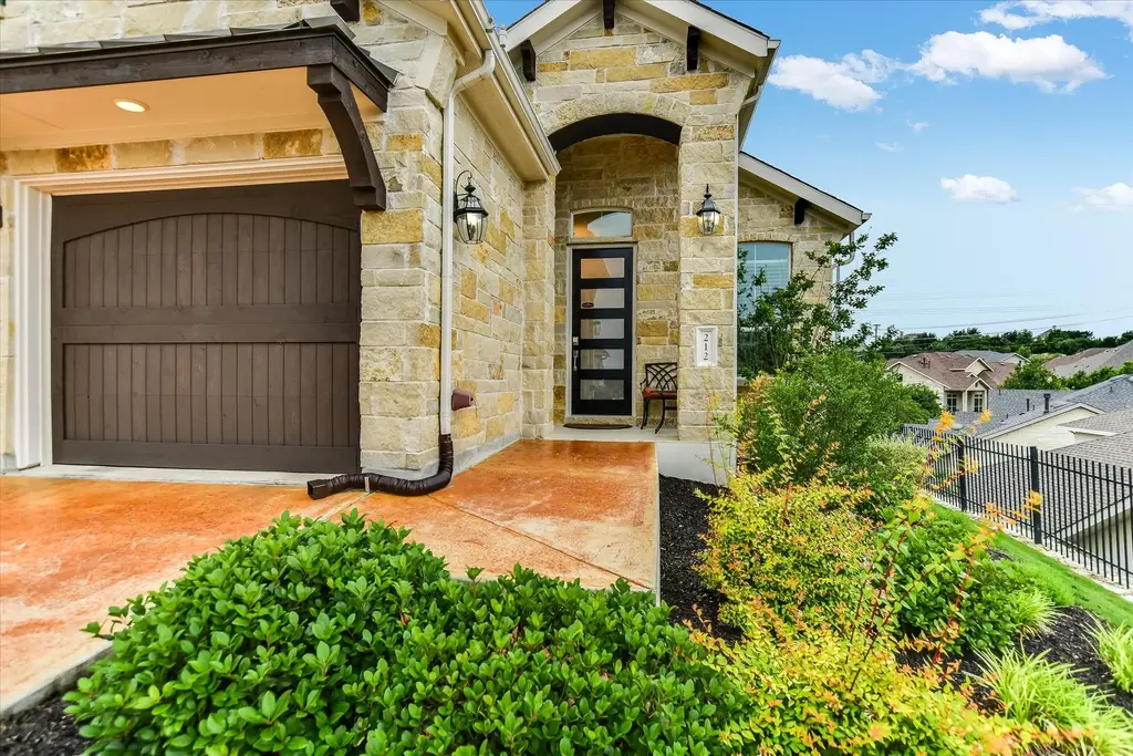 212 Olivia Drive 117, Austin