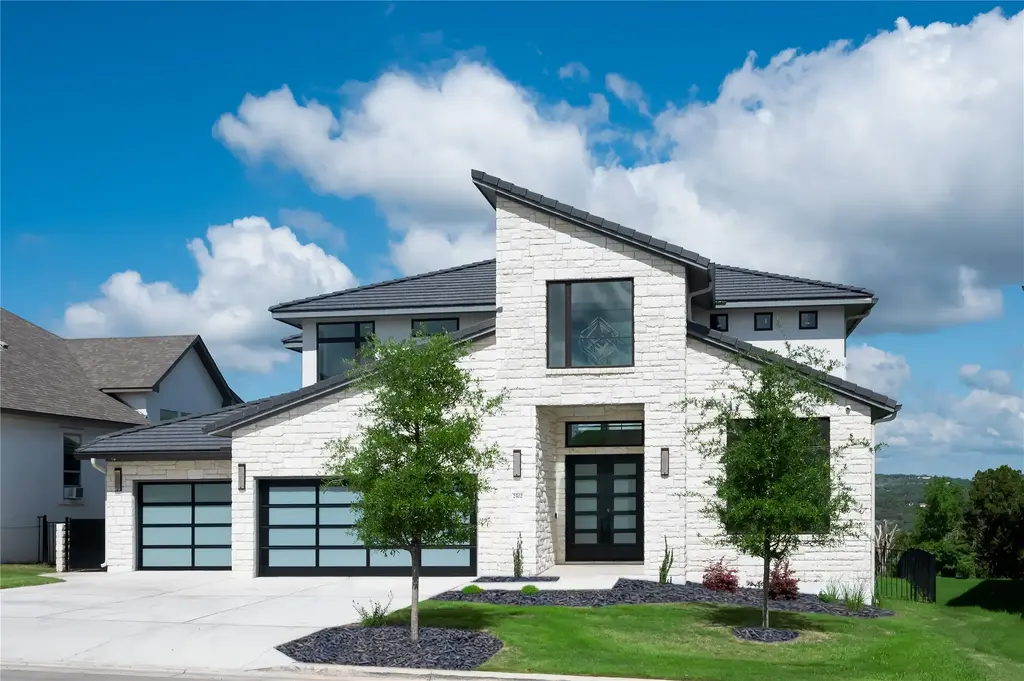 2502 Sunset Vista Circle, Spicewood