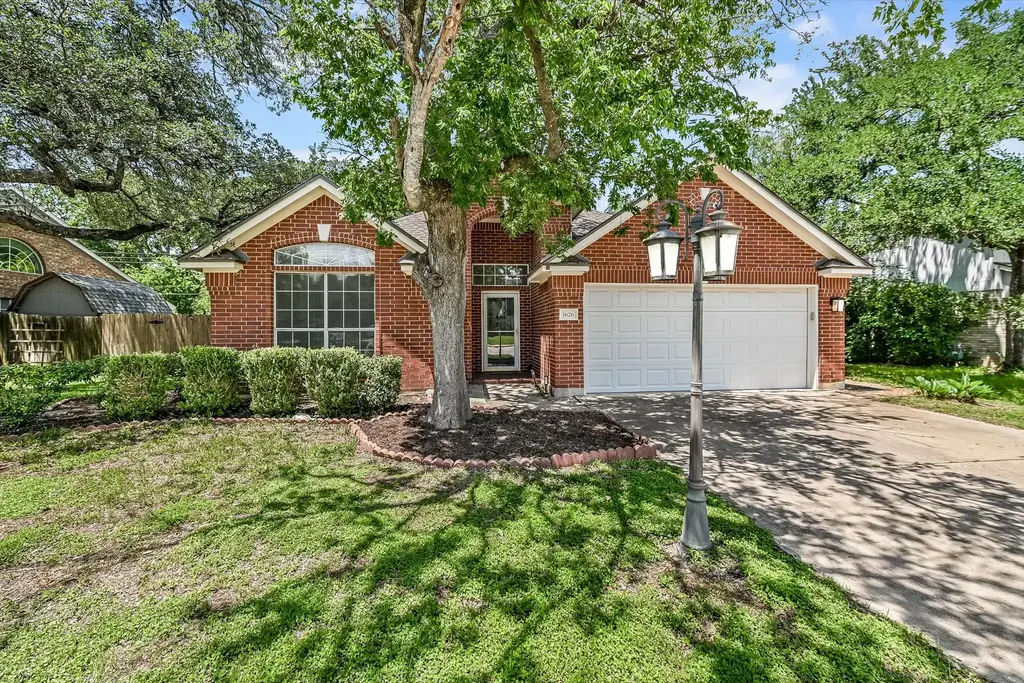 1626 Woods Boulevard, Round Rock