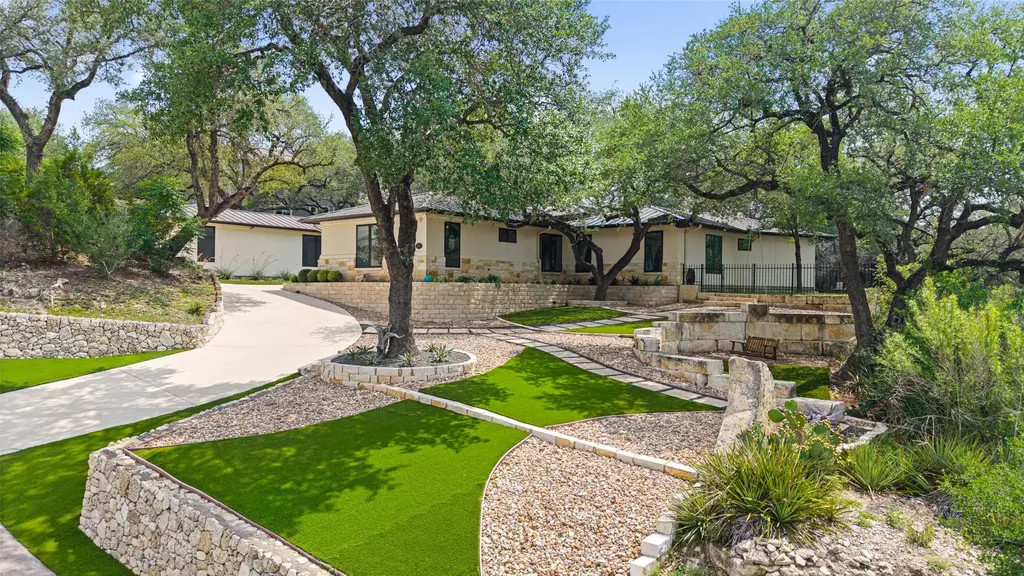 2413 Arion Circle, Austin