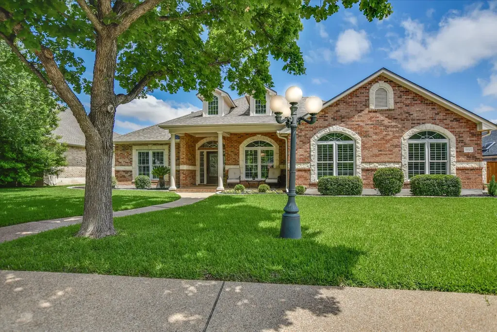 1930 Savannah Drive, Round Rock