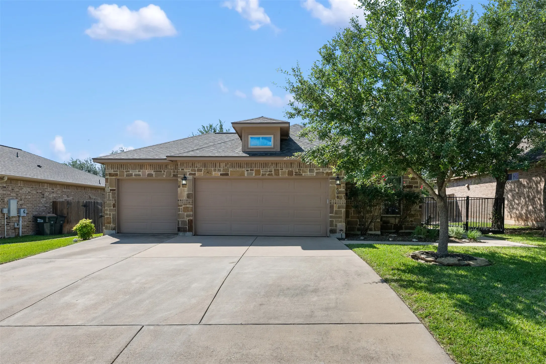 Photo of Listing #8016652