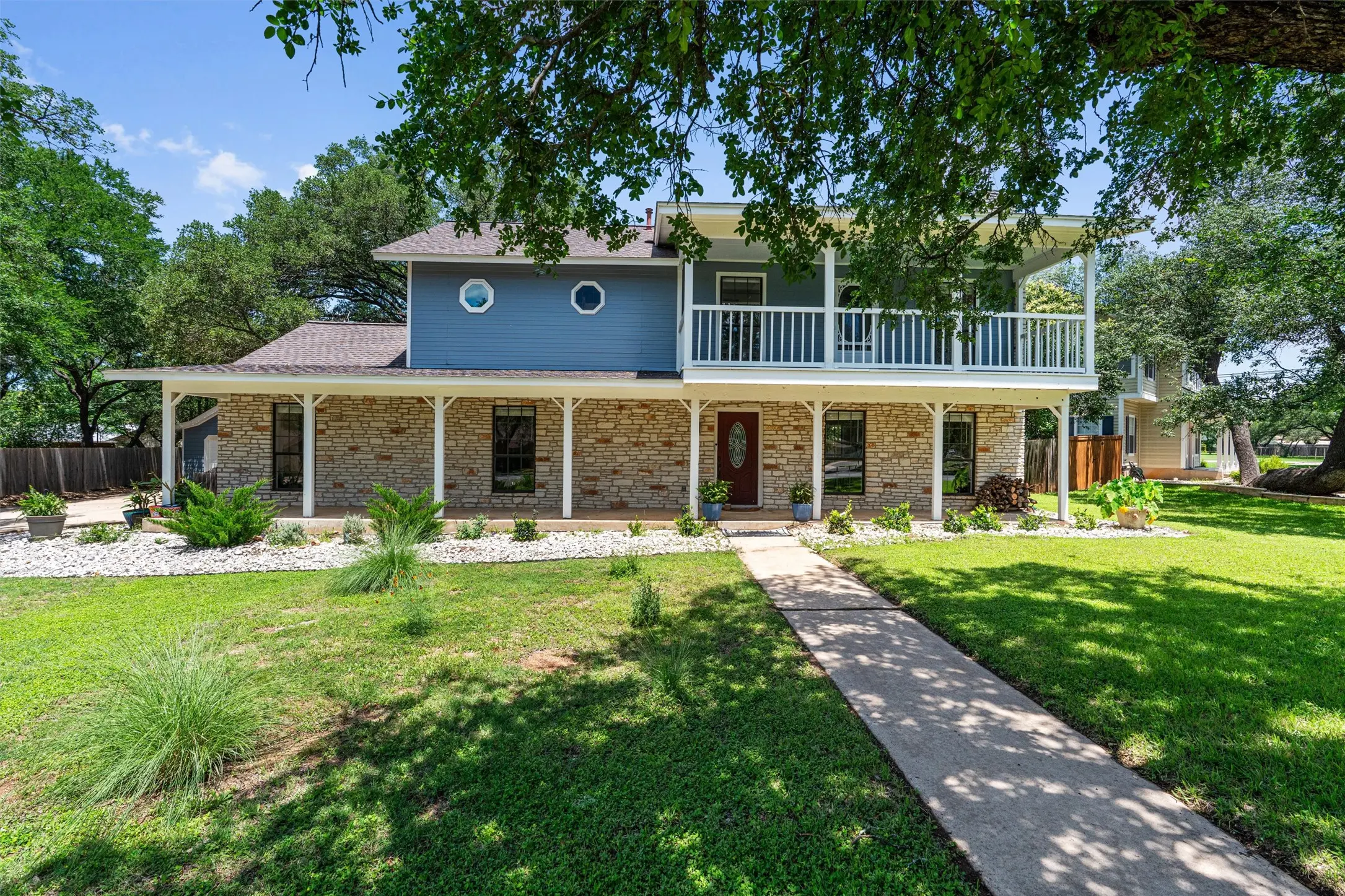 Photo of Listing #1546311