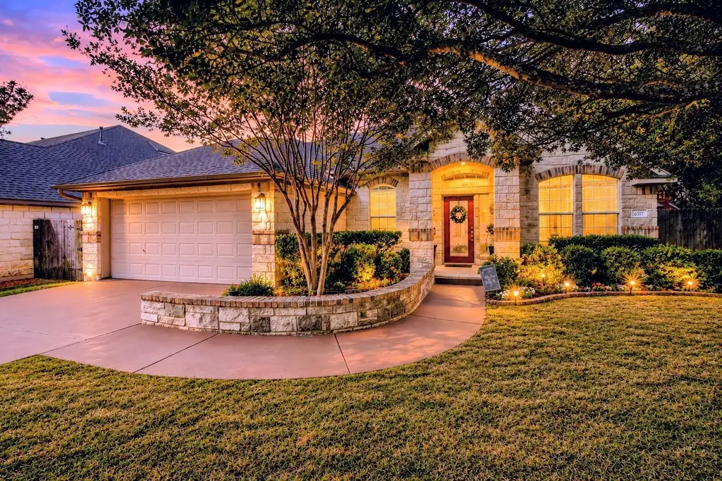 6317 Salcon Cliff Drive, Austin