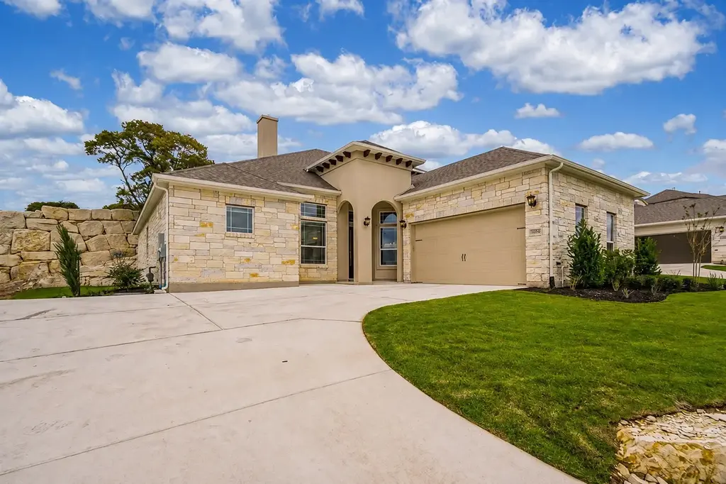 2104 Buffalo Gap Road, Leander