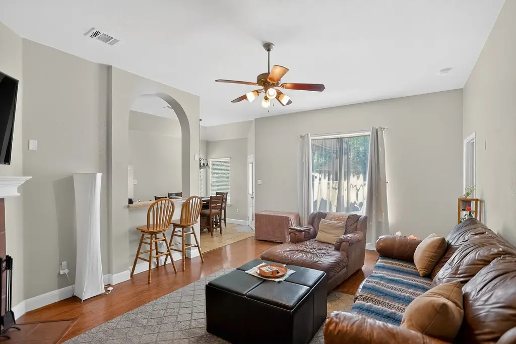 238 Johnnys Way, Kyle