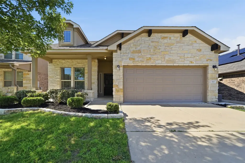 613 Longhorn Cavern Road, Leander