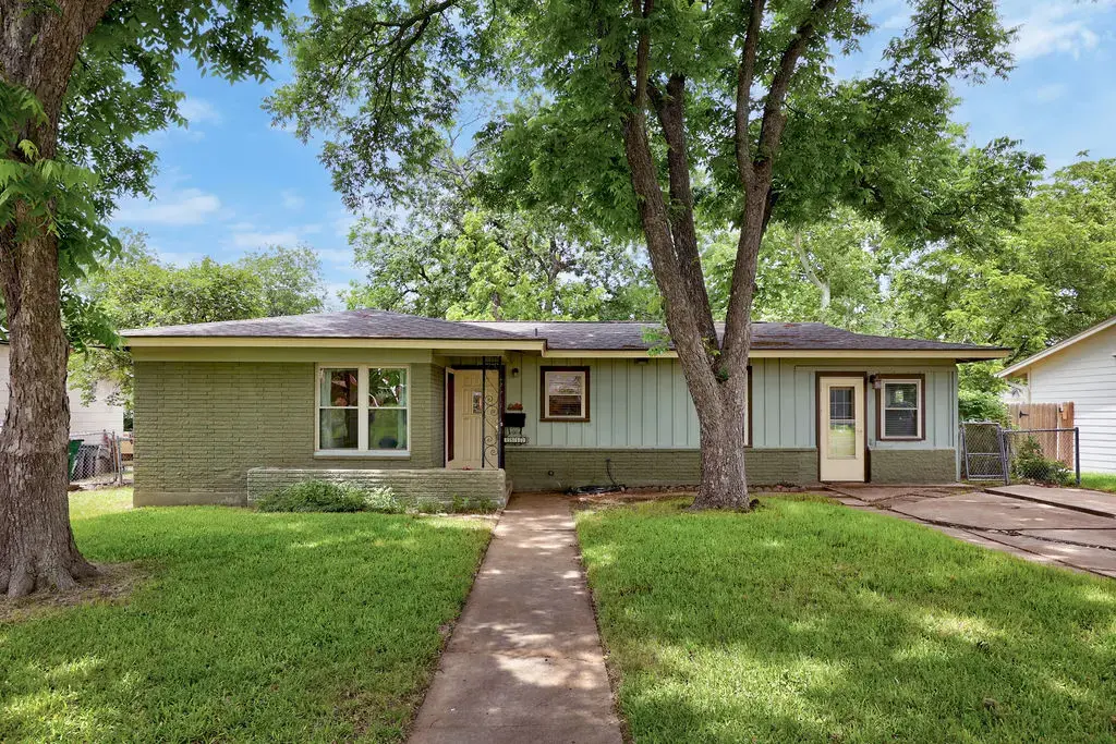 7512 Saint Louis Street, Austin