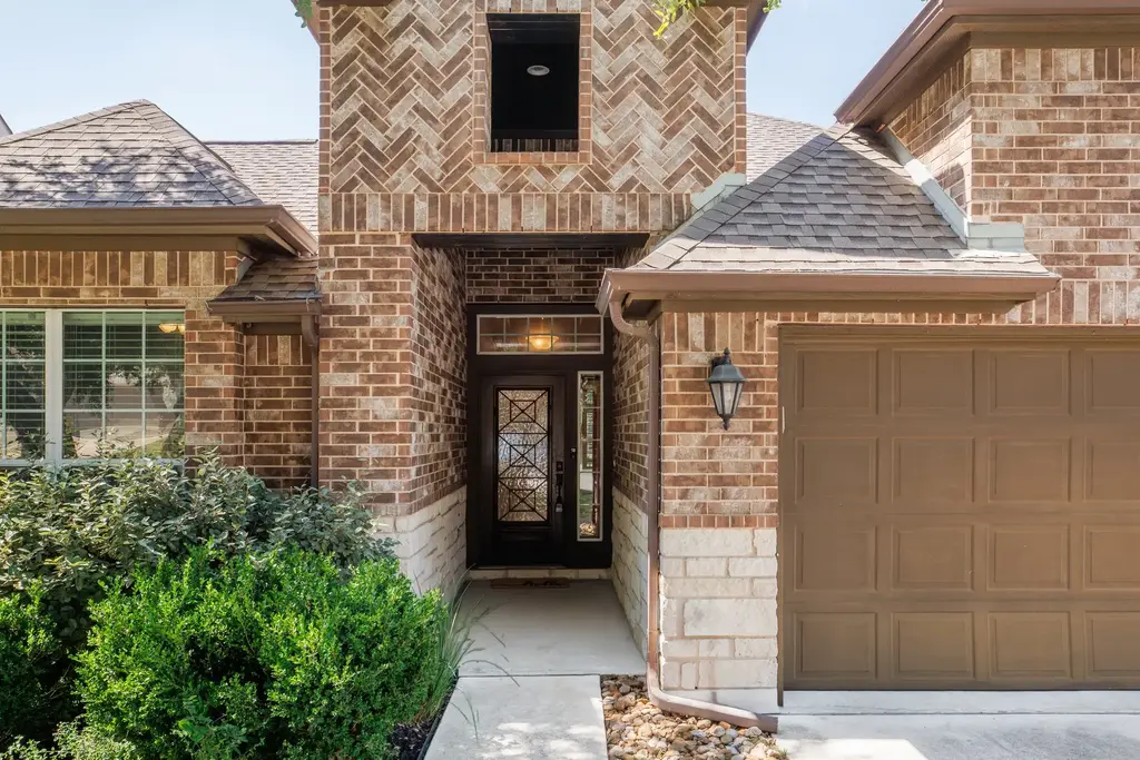 4211 Buckskin Road, Cedar Park