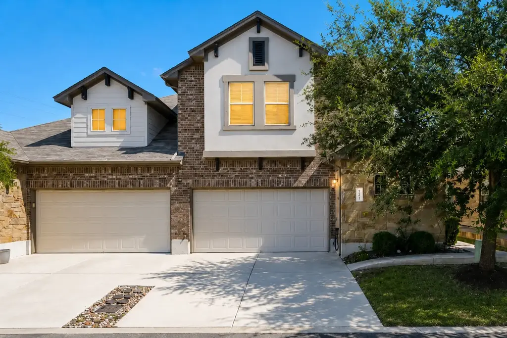 2304 S Lakeline Boulevard 251, Cedar Park
