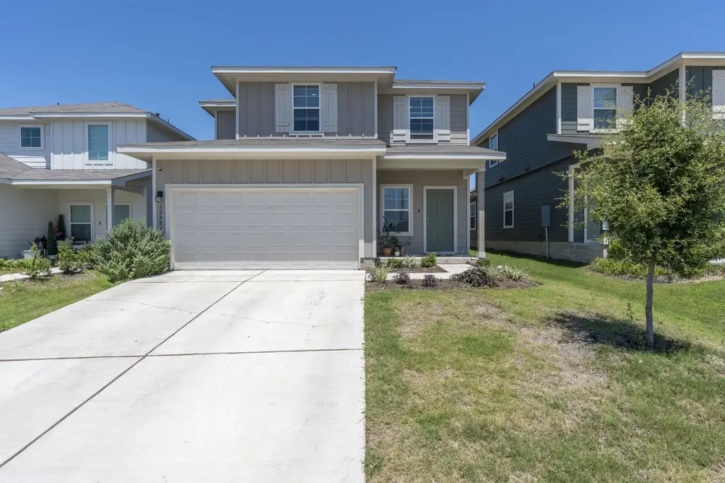 12404 Silversmith Lane, Mustang Ridge