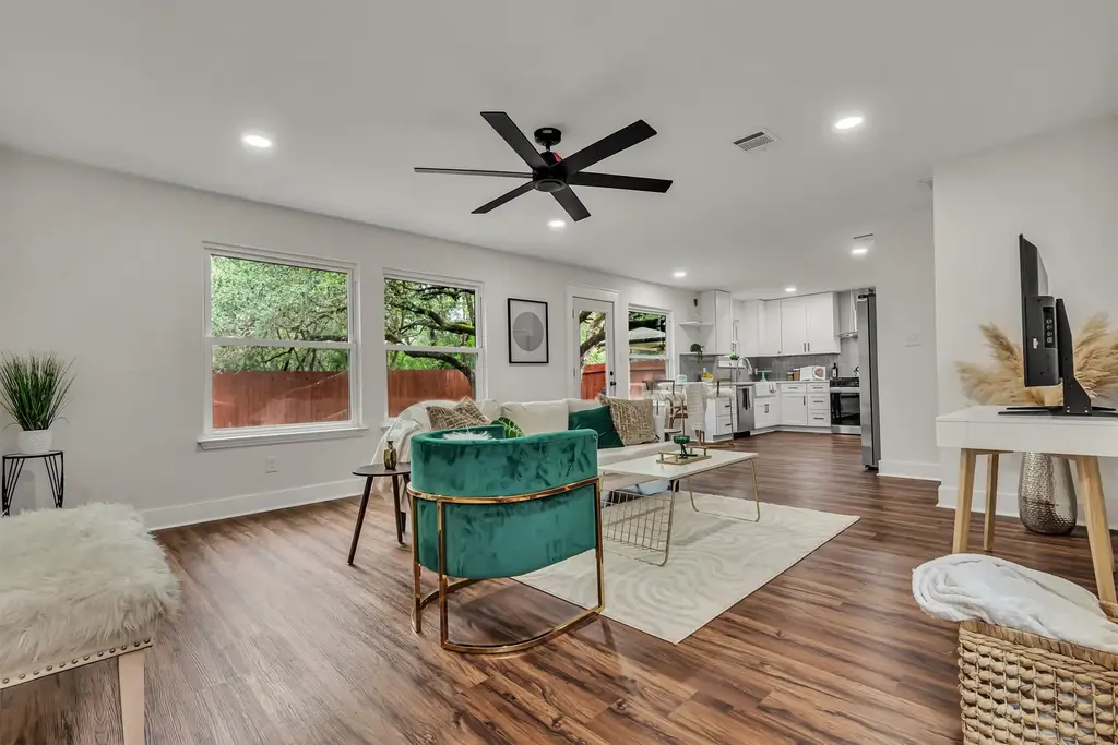 8921 Corran Ferry Drive, Austin