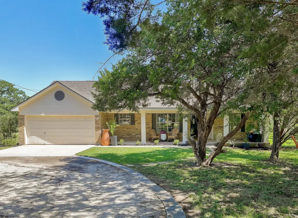 140 Comanche Trail, Georgetown