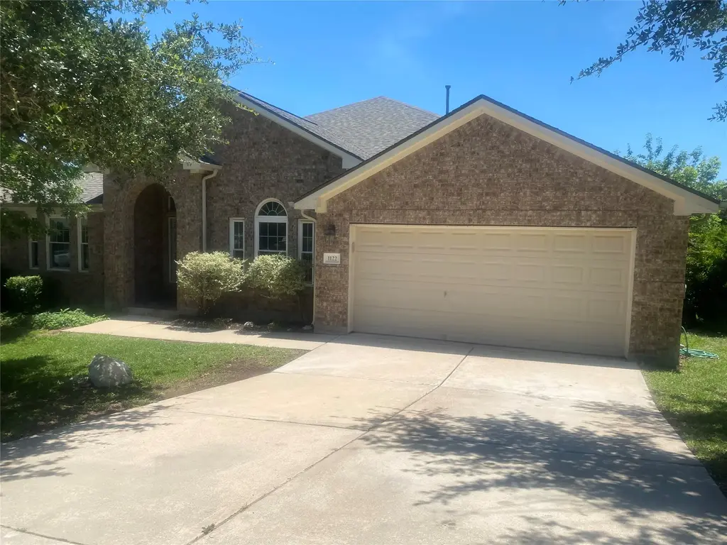 1122 Iron Horse, Leander