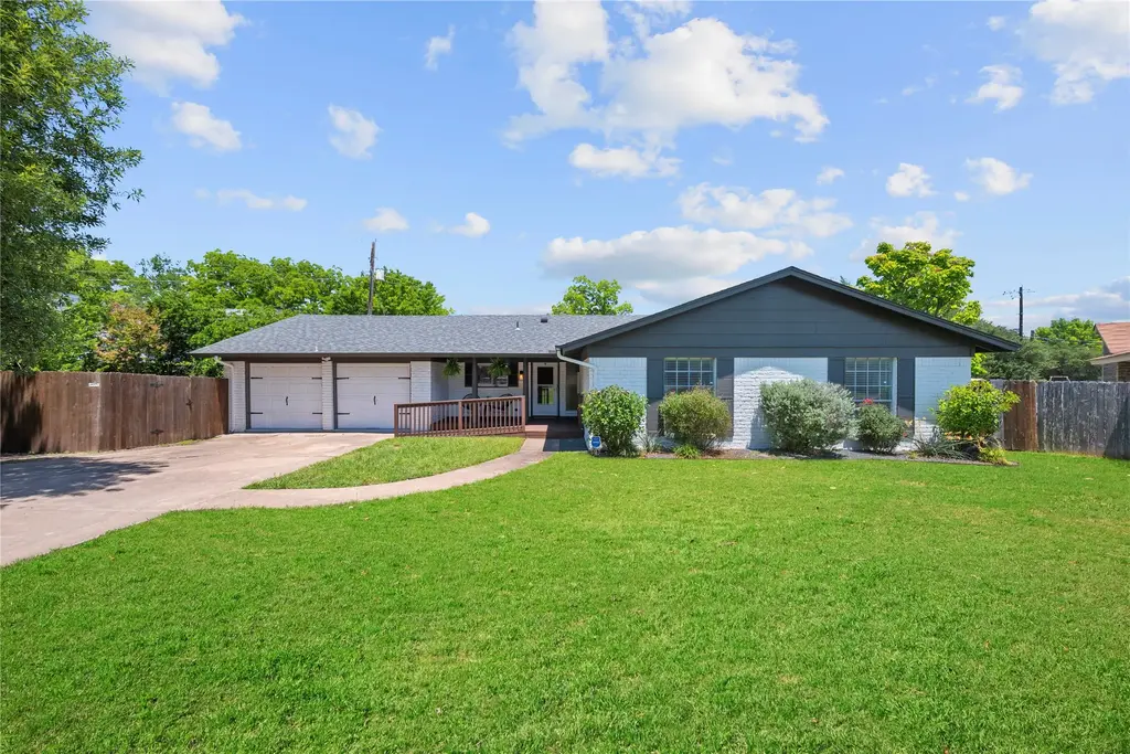 1306 July Drive, Austin