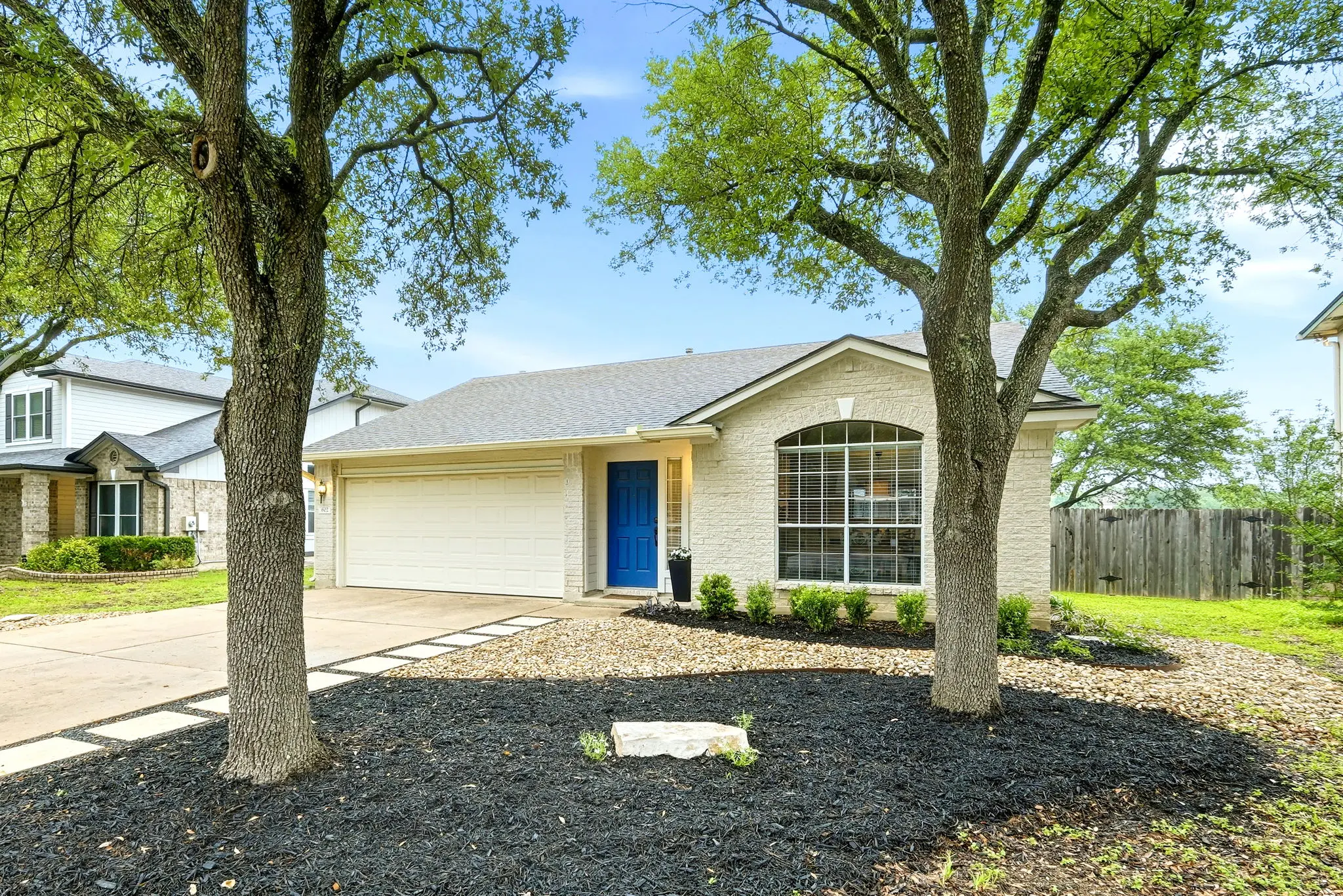 Photo of Listing #3781773