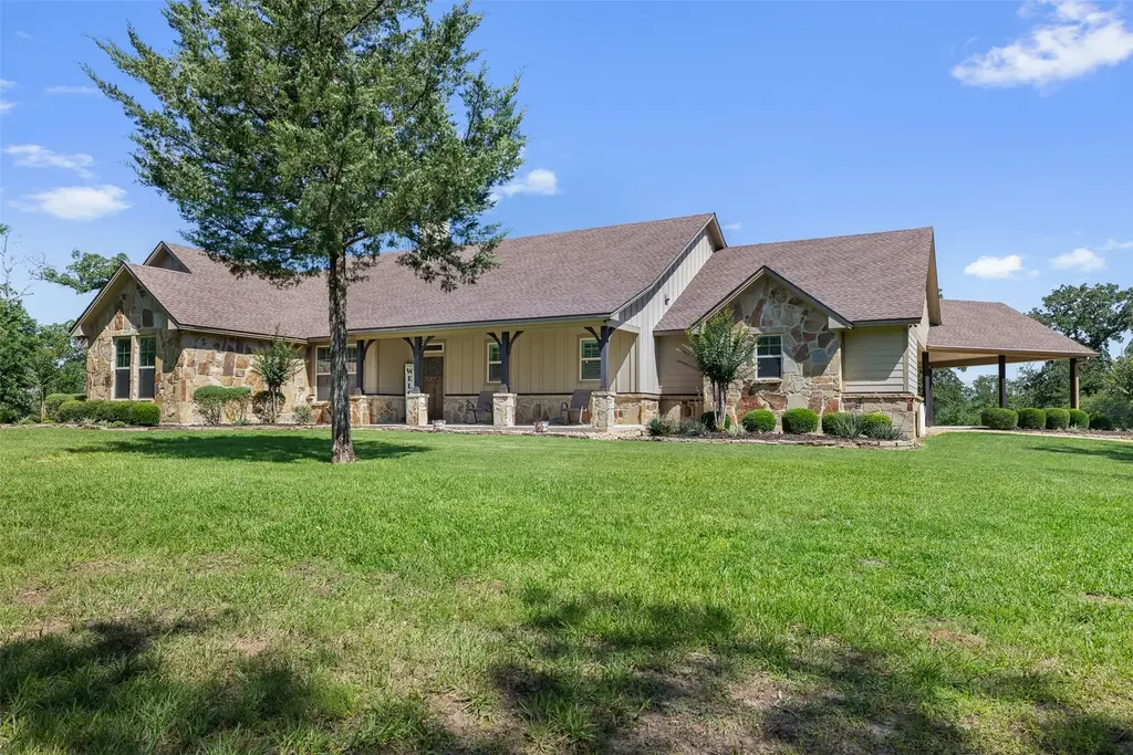 1306 22 Hills Road, Gause