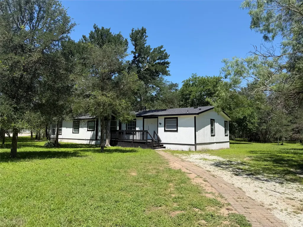236 Live Oak Drive, Cedar Creek