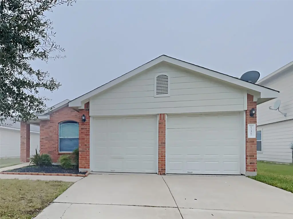 12417 Ne Sky Harbor Drive, Del Valle
