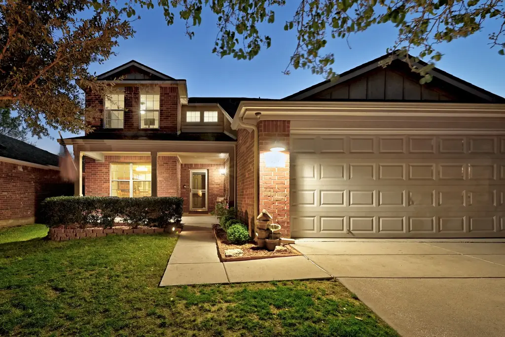 429 Moorhen Cove, Leander