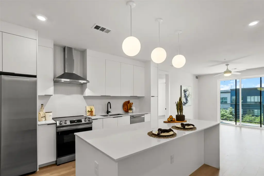 1701 Simond Avenue 418, Austin