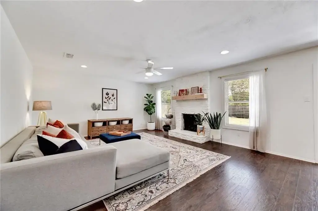 8308 Roan Lane, Austin