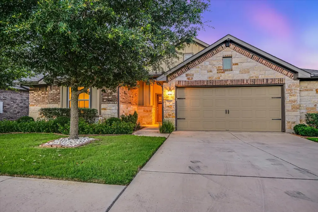220 Allegrini Street, Leander