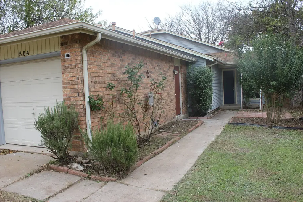 504 Sierra Cove 504, Round Rock