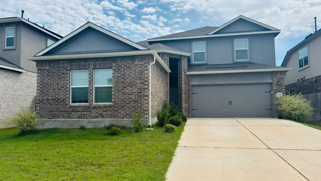 1628 Frontenac Street, Leander