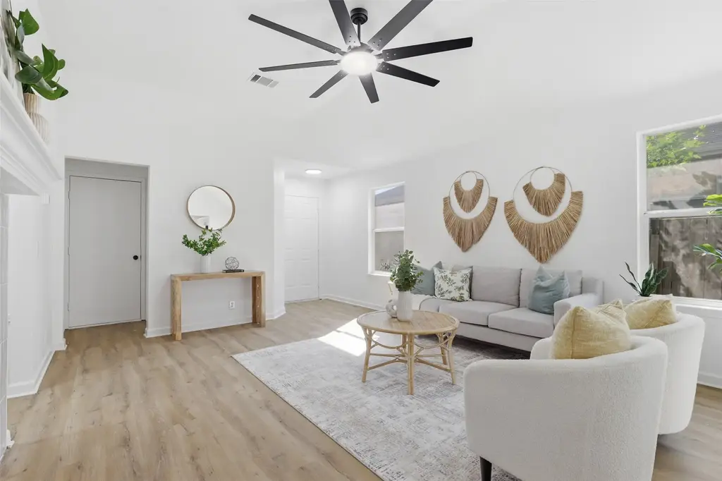 16801 Trevin Cove, Manor