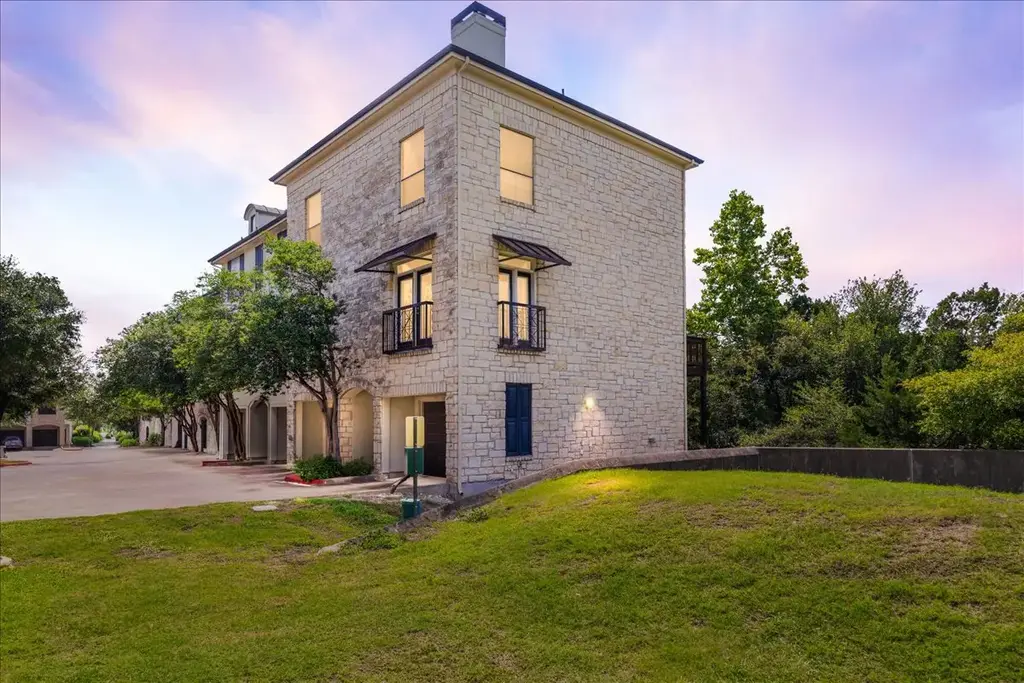 7701 Rialto Boulevard 91, Austin