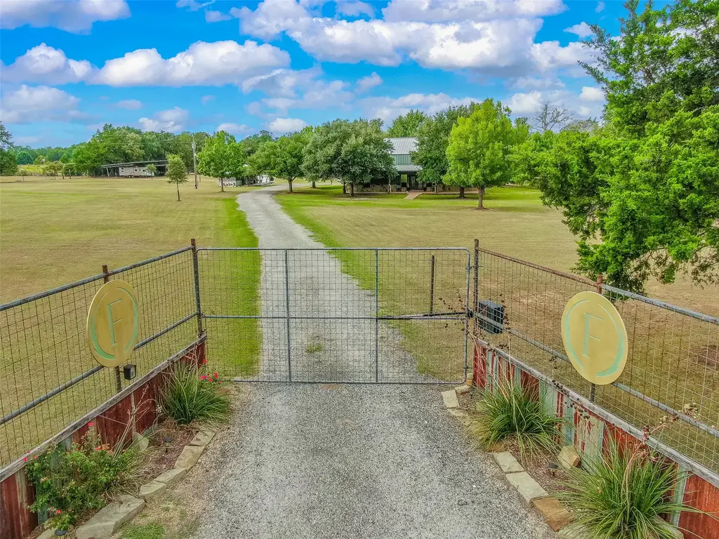 2848 Fm 166 Farm To Market Rd, Caldwell