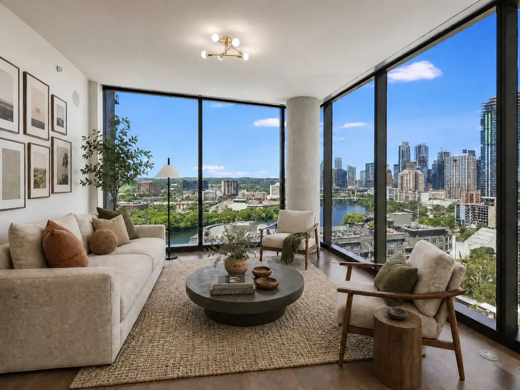 44 East Avenue 1705, Austin