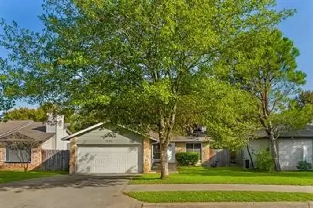 8311 Treehouse Lane, Austin