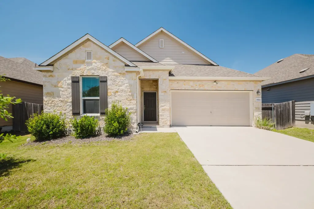 7924 Crystalbrook W, Austin