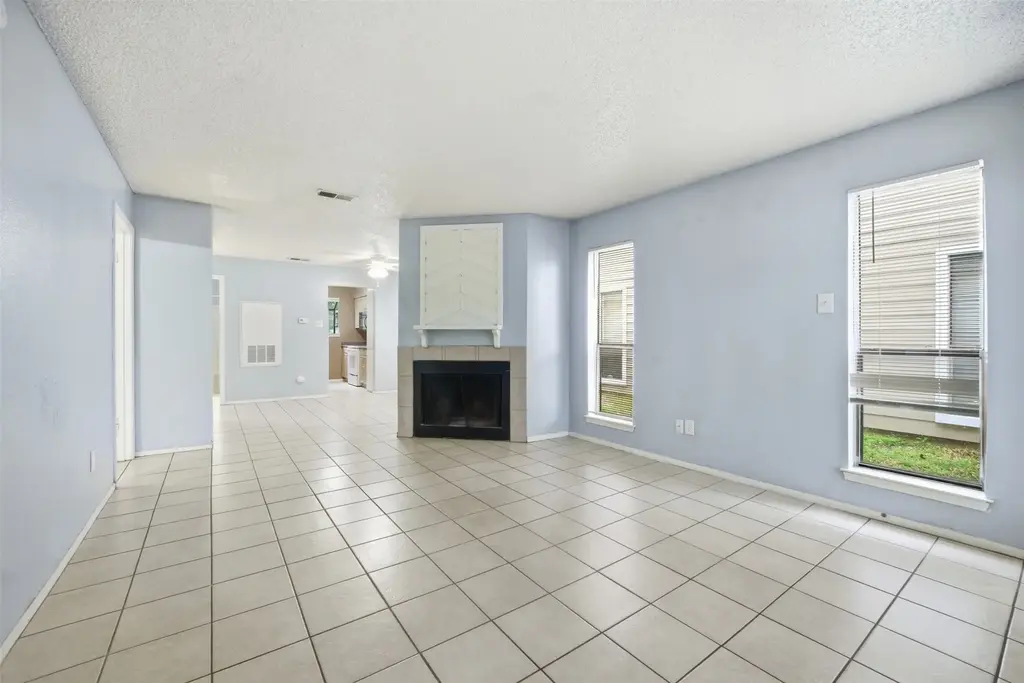 2009 W Loop A, Austin