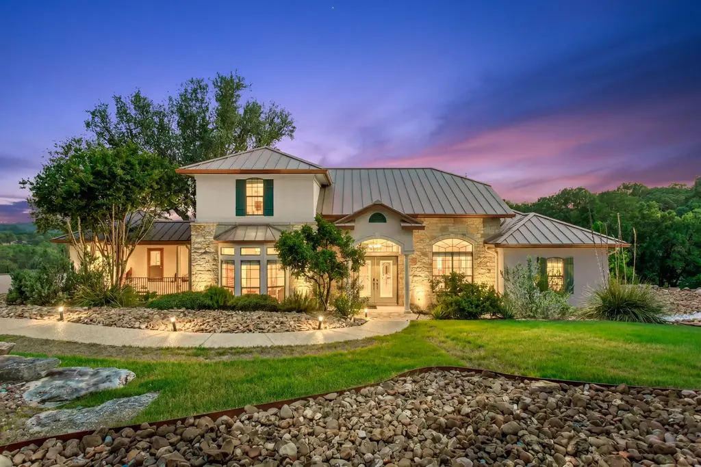 1121 Kings Cove Drive, Canyon Lake